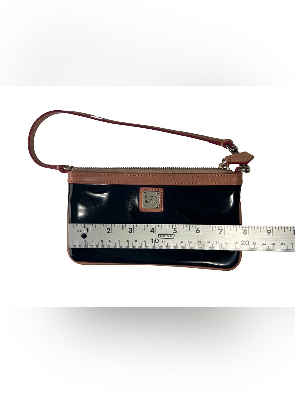 Vintage Dooney & Bourke Wristlet in black patent - Picture 5 of 5